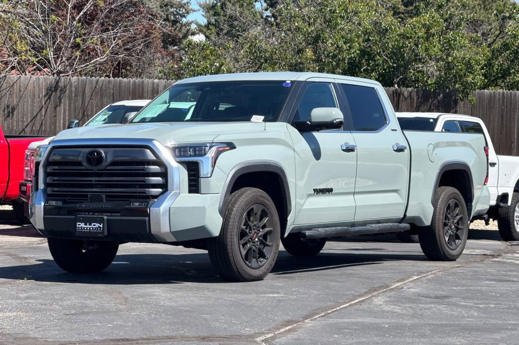 Used 2024 Toyota Tundra Limited AWD/4WD image 8