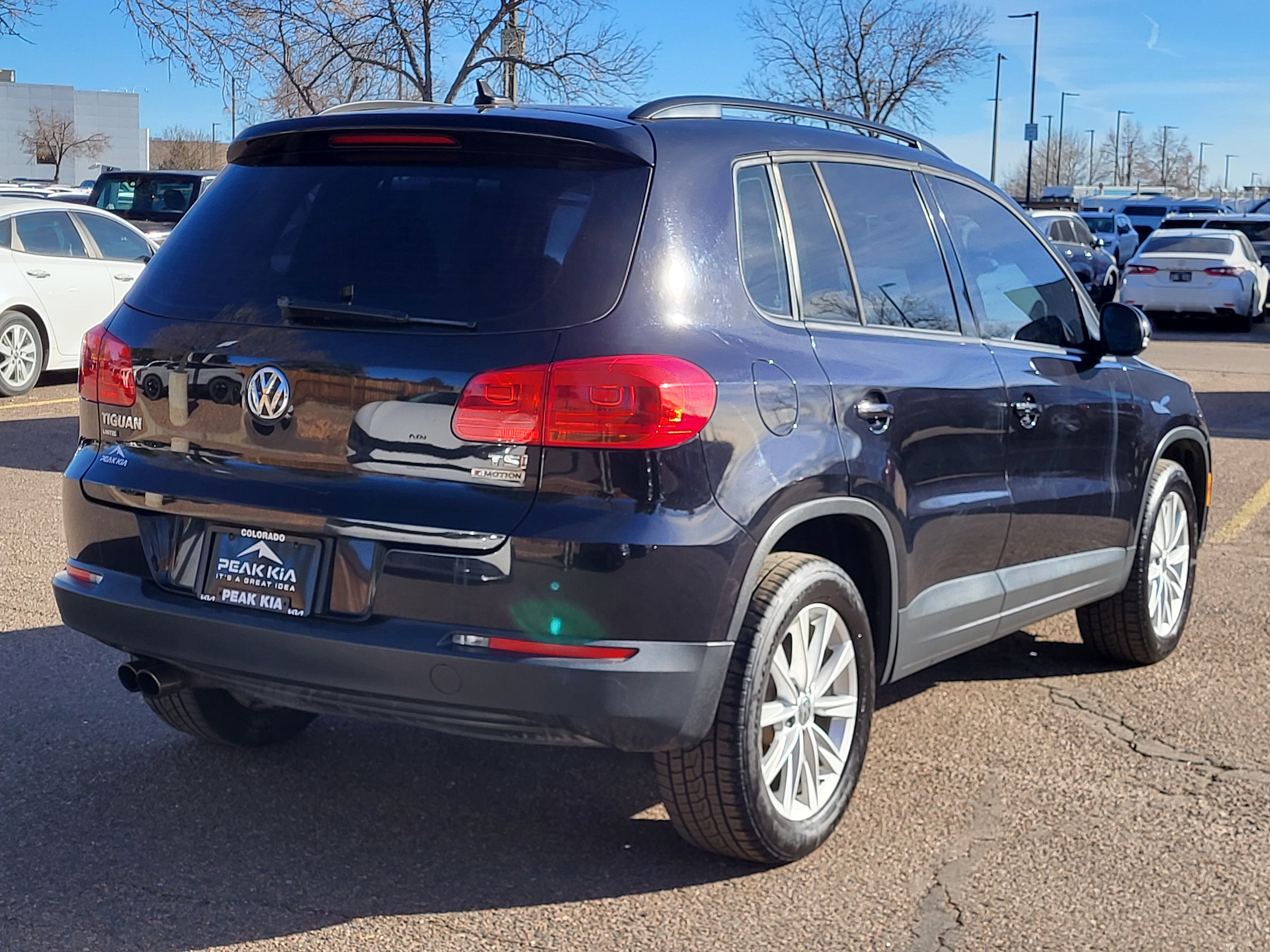 Used 2018 Volkswagen Tiguan Limited image 3