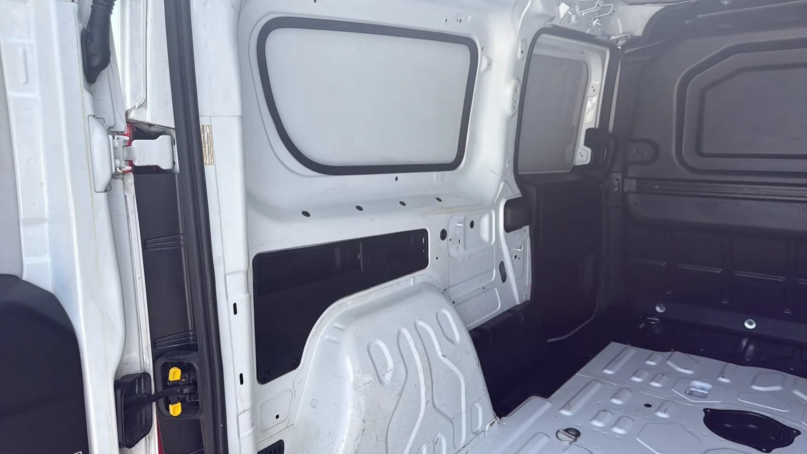 Used 2022 RAM ProMaster City Tradesman FWD image 18