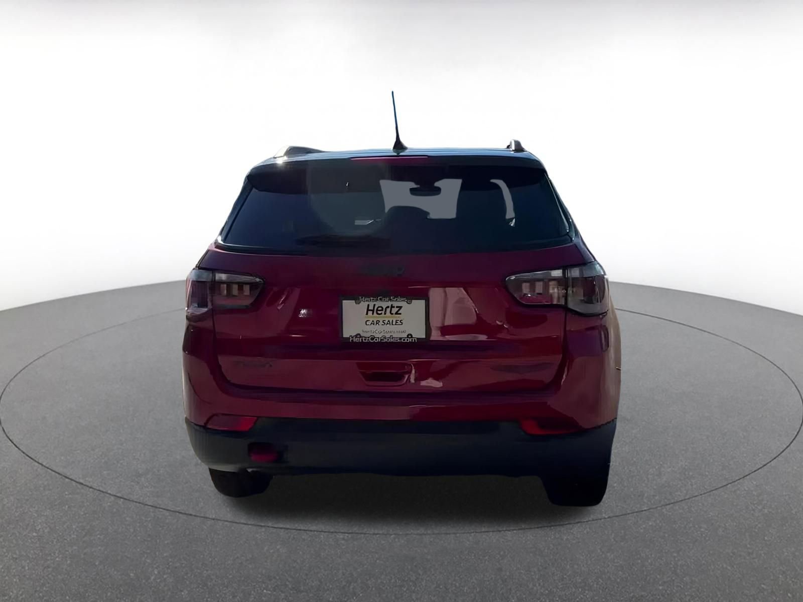 Used 2025 Jeep Compass Trailhawk image 12