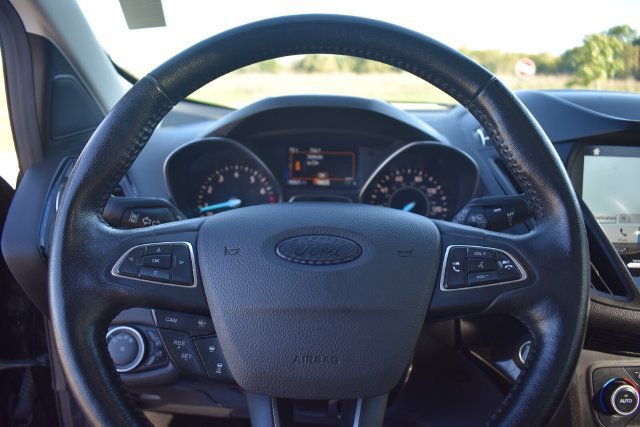 Used 2019 Ford Escape Titanium AWD/4WD image 34