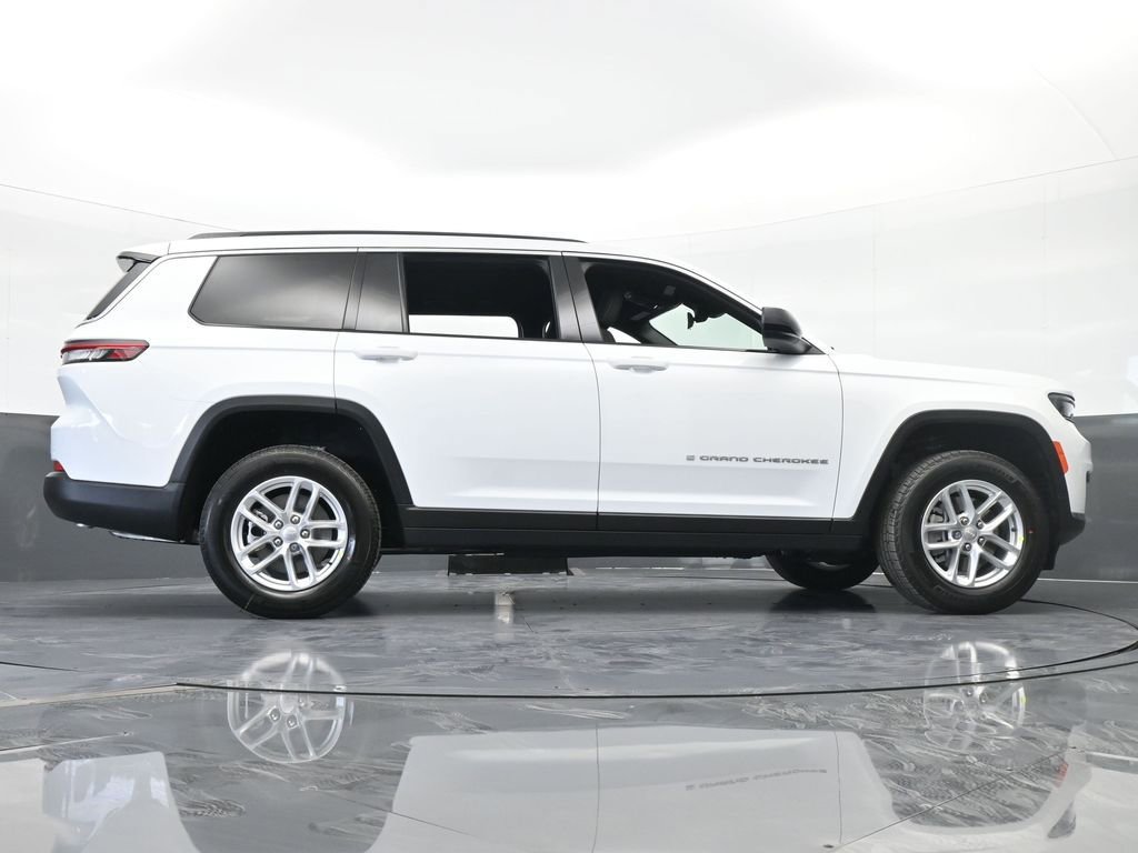 Used 2025 Jeep Grand Cherokee L Laredo image 50