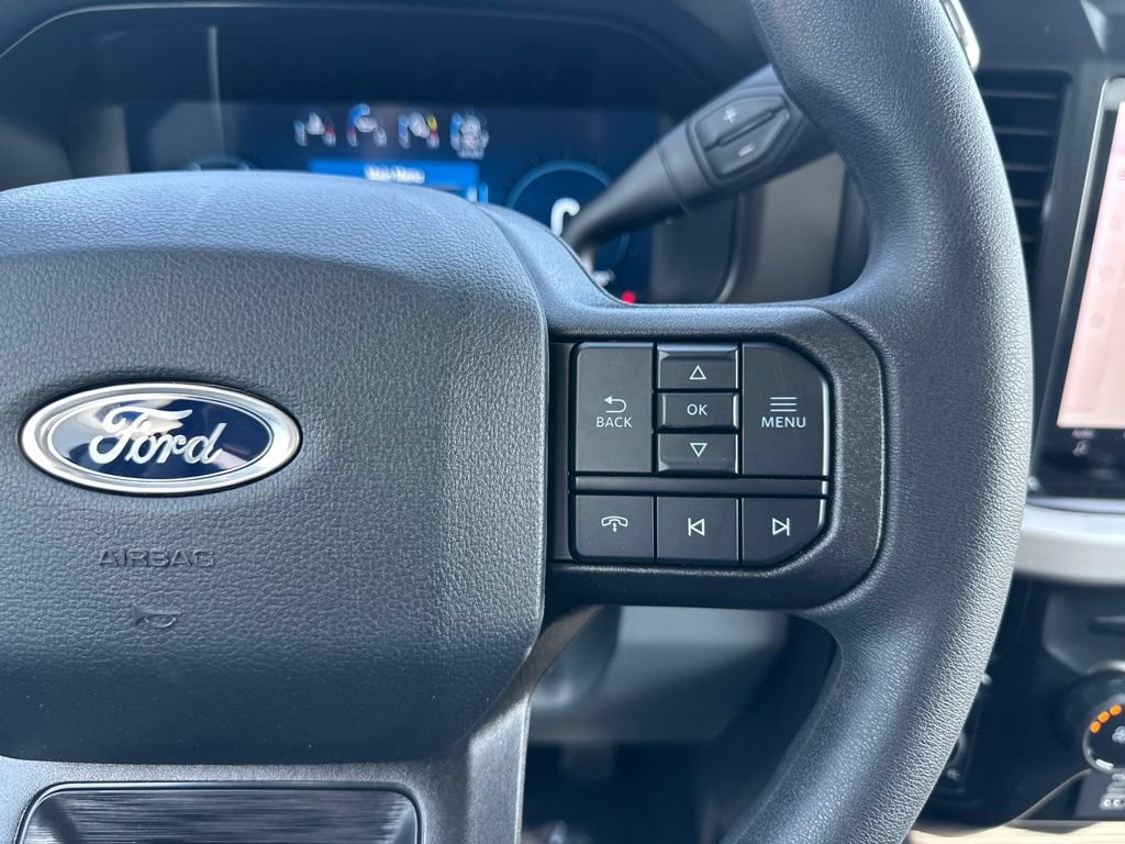 New 2026 Ford F350 XLT w/ XLT Premium Package AWD/4WD image 19