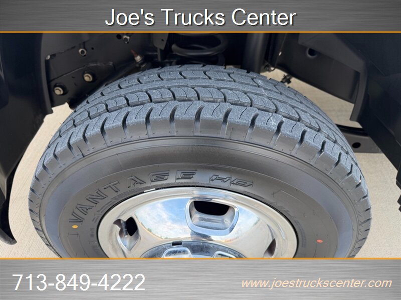 Used 2020 RAM 3500 Tradesman w/ Chrome Appearance Group RWD image 46