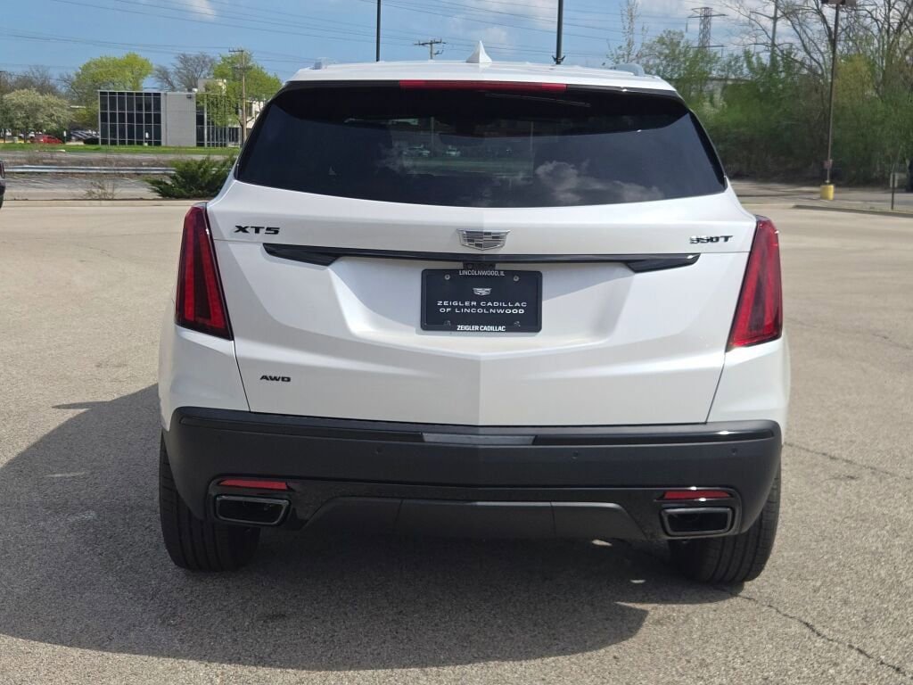 New 2026 Cadillac XT5 Premium Luxury w/ LPO, ONYX Package image 13