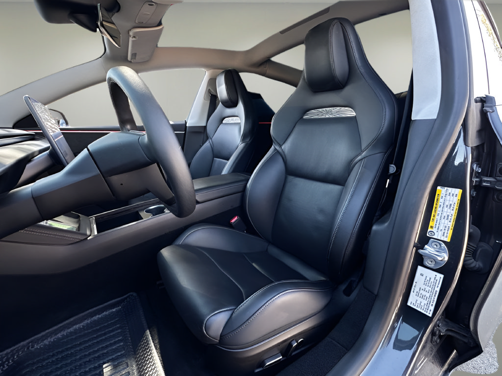 Used 2024 Tesla Model 3 Performance AWD/4WD image 5