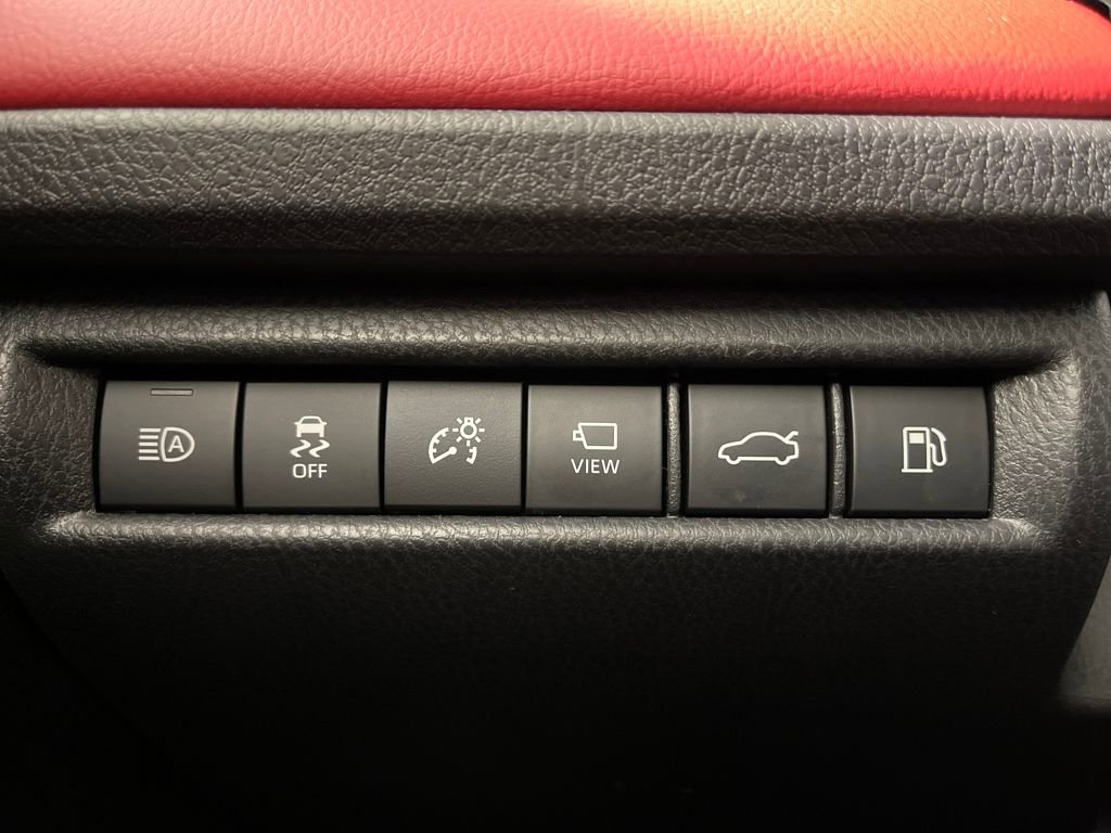 Used 2025 Toyota Camry XSE image 30