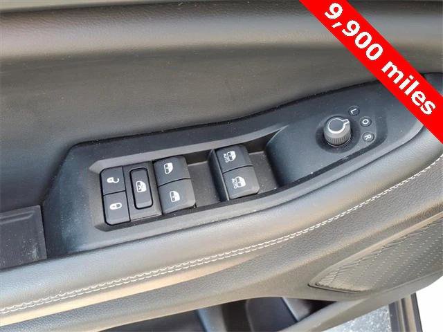 Certified 2023 Jeep Grand Cherokee Altitude image 12