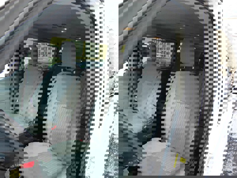 Used 2015 Ford Transit 350 XL image 17