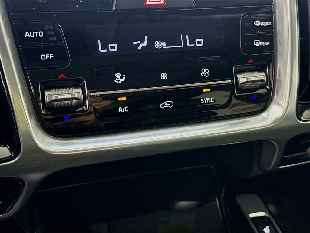 Used 2023 Kia Sorento SX image 10