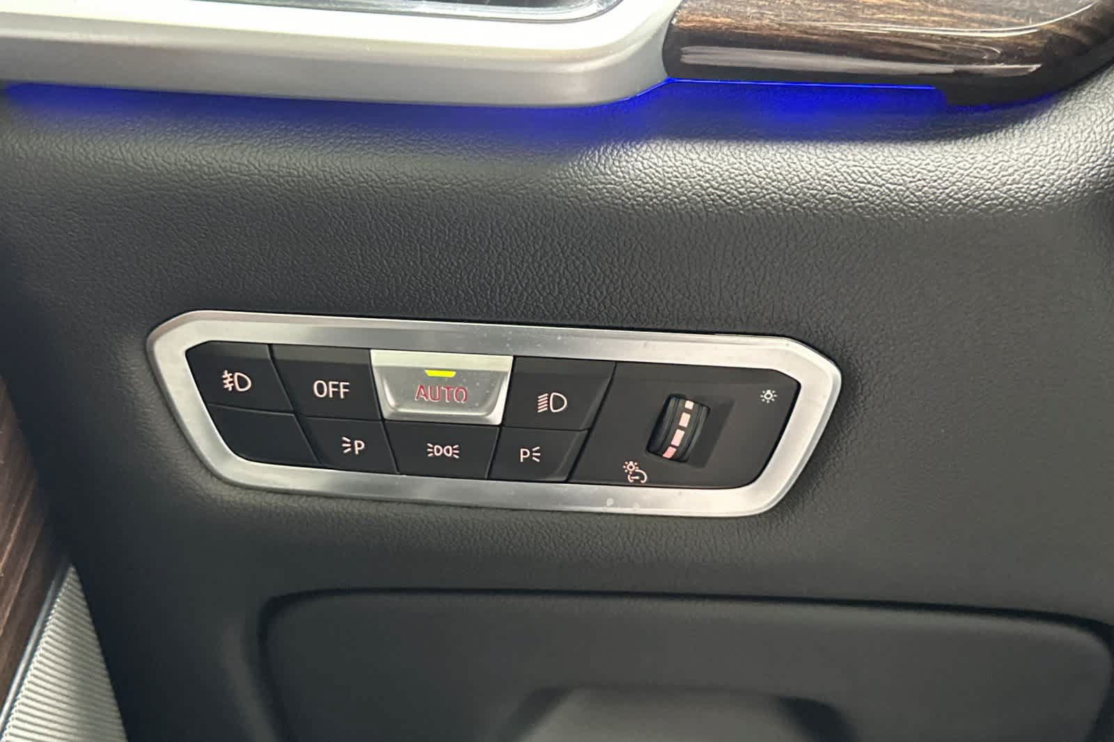 Used 2019 BMW X5 xDrive50i w/ M Sport Package AWD/4WD image 32