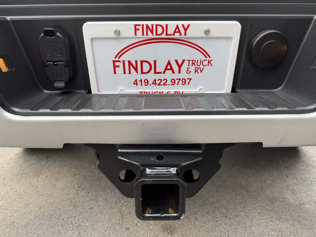 Used 2019 GMC Sierra 2500 Denali w/ Duramax Plus Package AWD/4WD image 12
