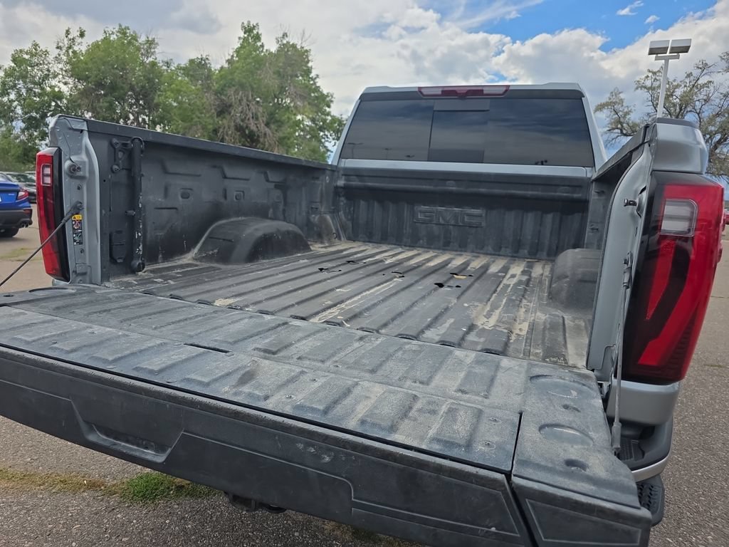Used 2024 GMC Sierra 2500 SLT w/ SLT Premium Package AWD/4WD image 18