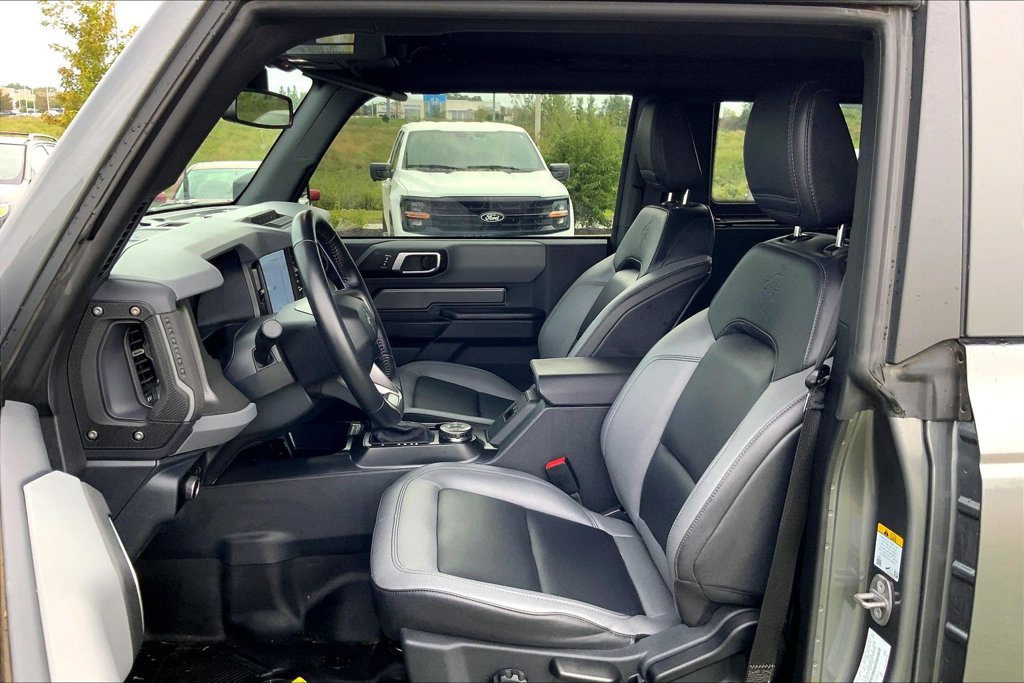 Used 2024 Ford Bronco Big Bend w/ Sasquatch Package AWD/4WD image 9