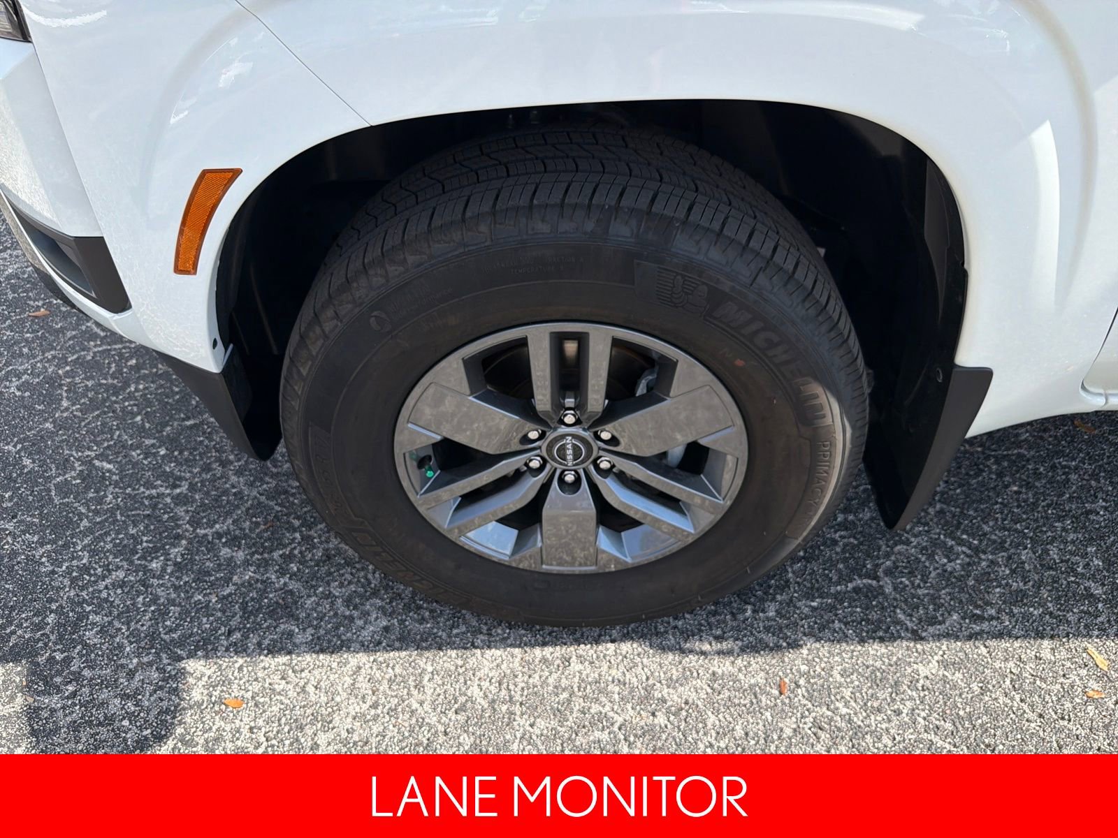 Certified 2025 Nissan Frontier SV image 9