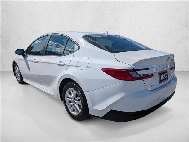 Used 2025 Toyota Camry LE image 8