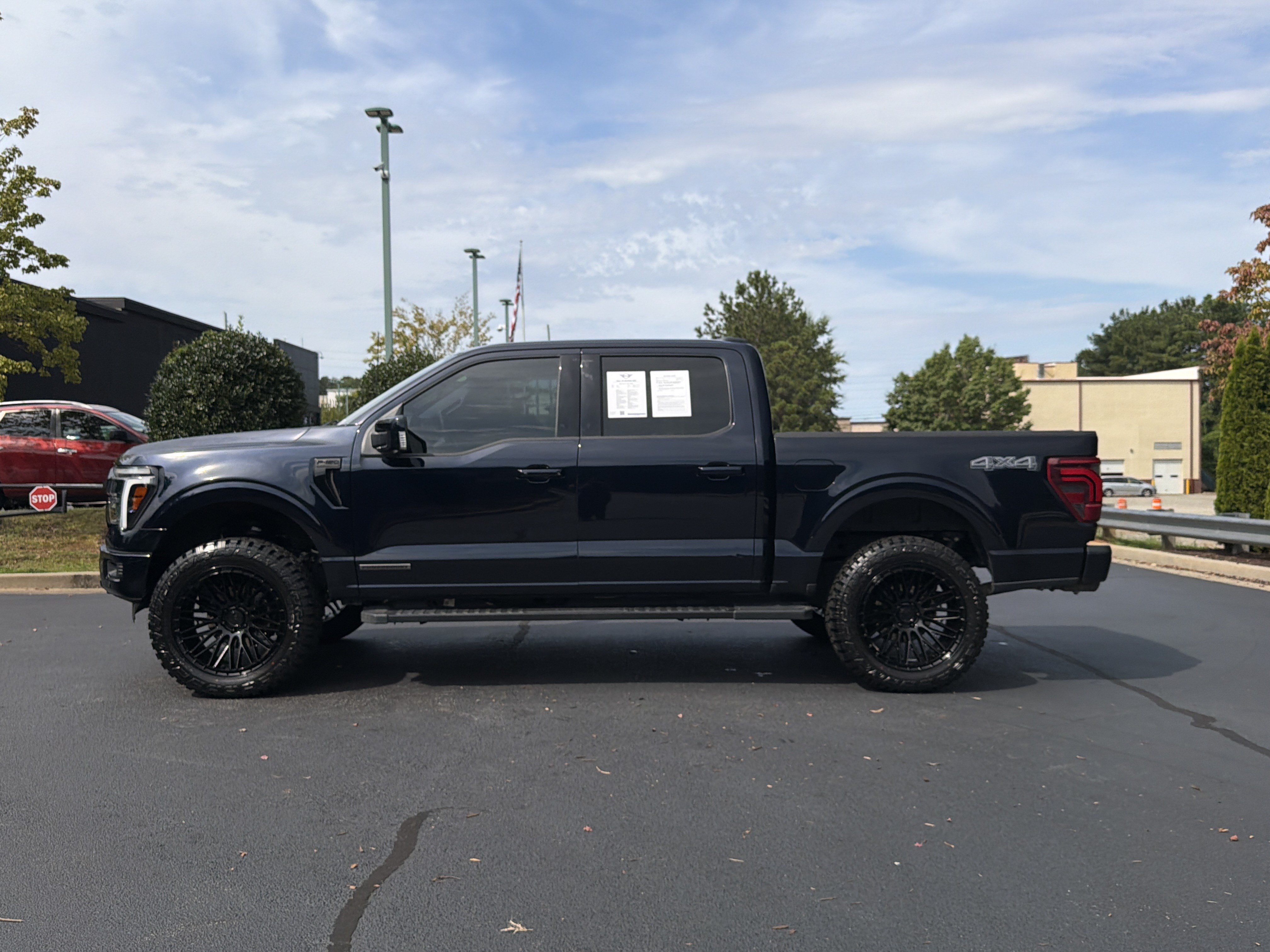 Used 2025 Ford F150 Lariat w/ Equipment Group 501A Mid AWD/4WD image 15