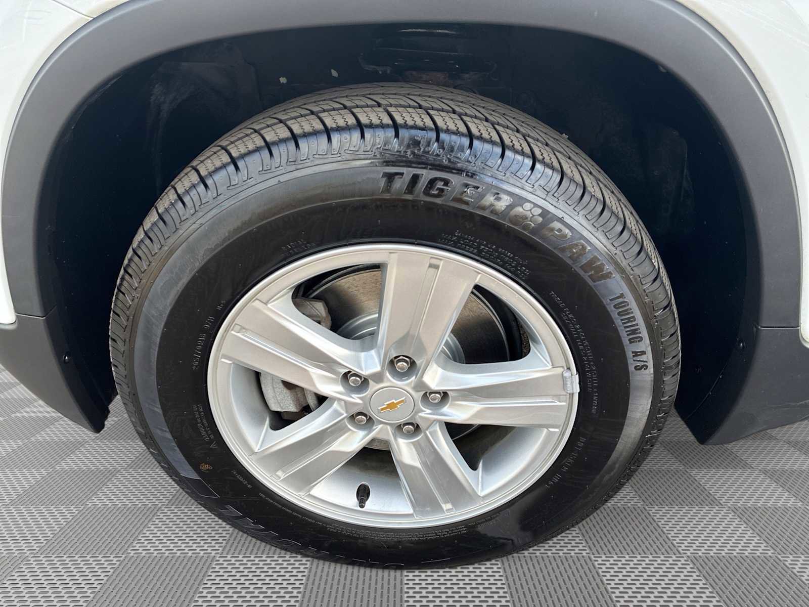 Certified 2018 Chevrolet Trax LS image 32