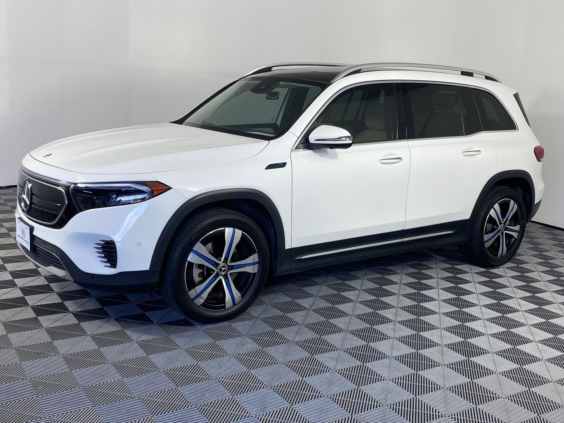 Used 2022 Mercedes-Benz EQB 300 4MATIC