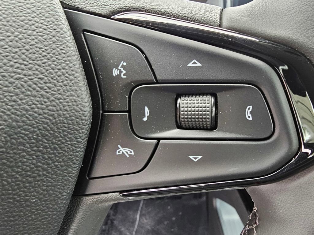 New 2027 Chevrolet Bolt LT w/ Comfort Package FWD image 20