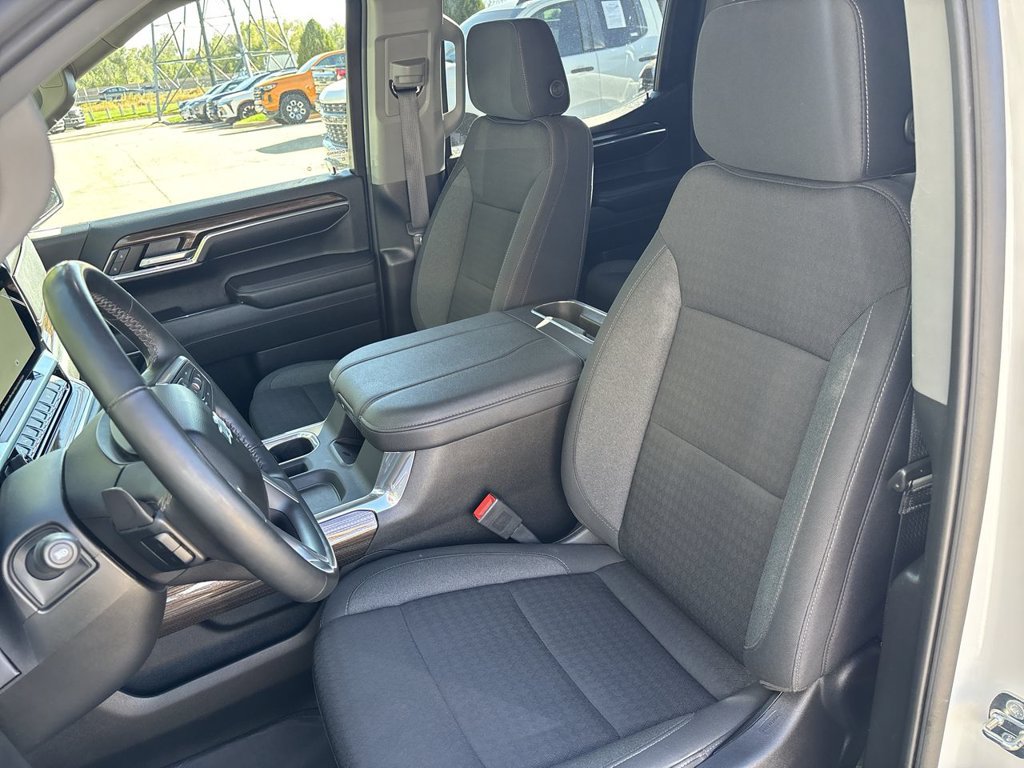 Certified 2024 Chevrolet Silverado 1500 RST w/ True North Edition Plus AWD/4WD image 18