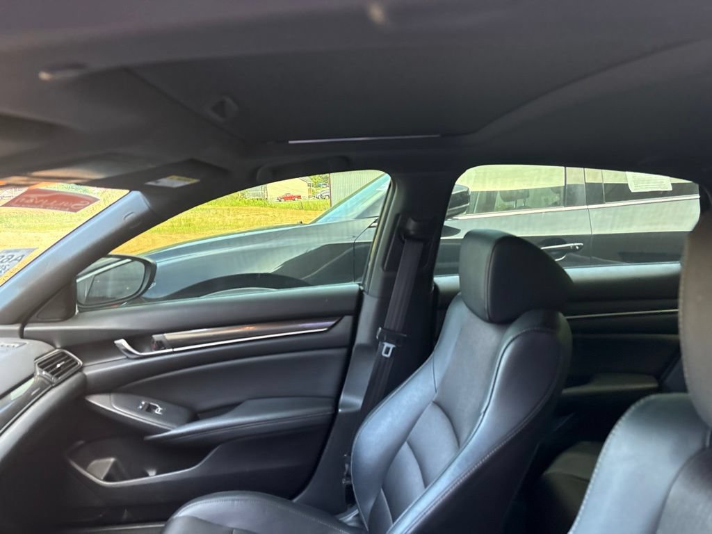 Used 2019 Honda Accord Sport image 11