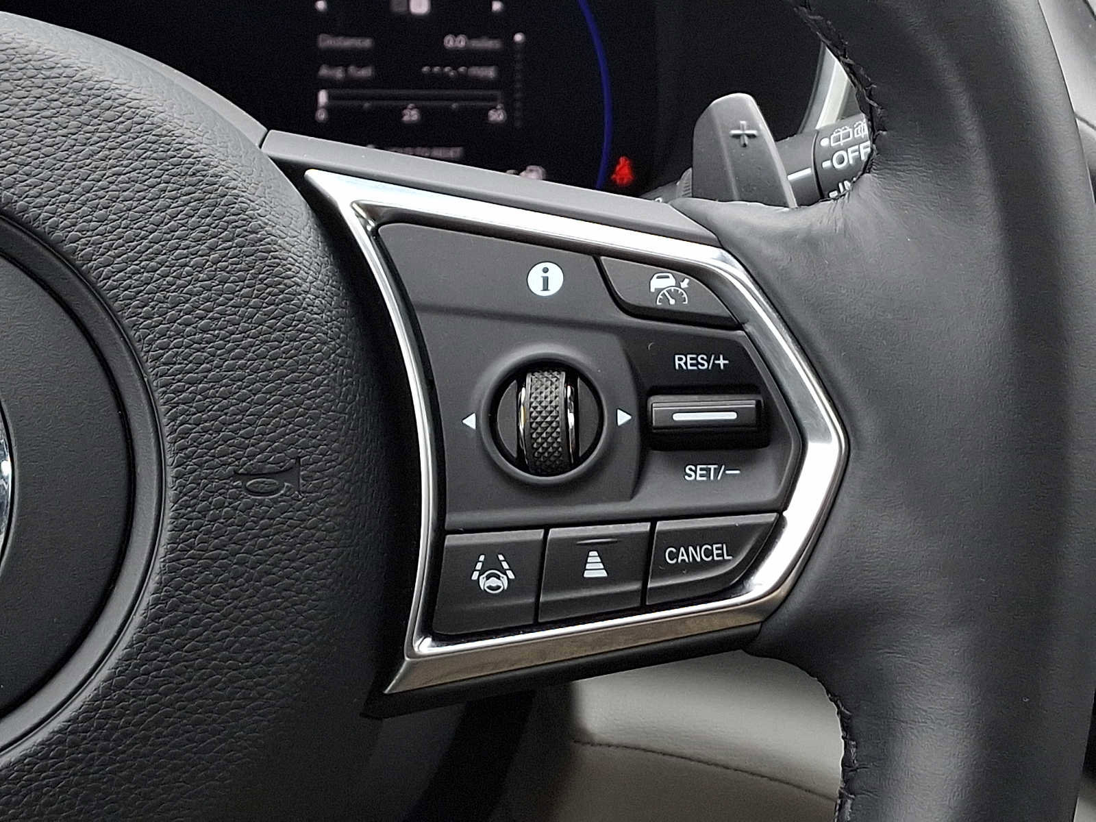 Used 2023 Acura MDX SH-AWD w/ Technology Package image 24