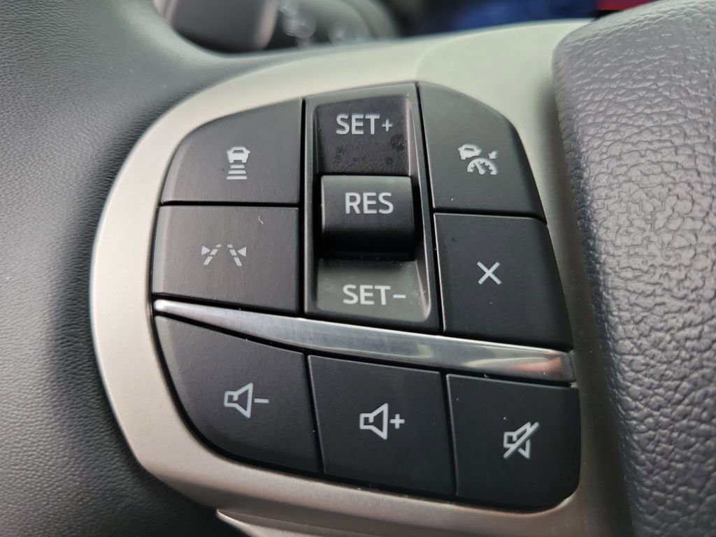 Certified 2025 Ford Explorer Active RWD image 26