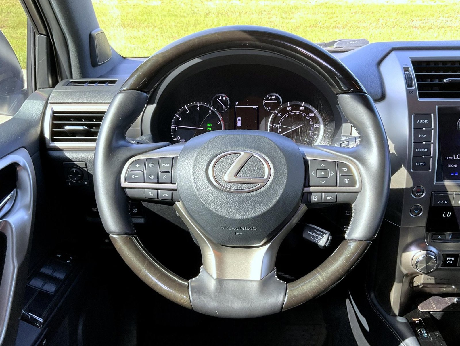 Used 2021 Lexus GX 460 Premium w/ Premium Package AWD/4WD image 11