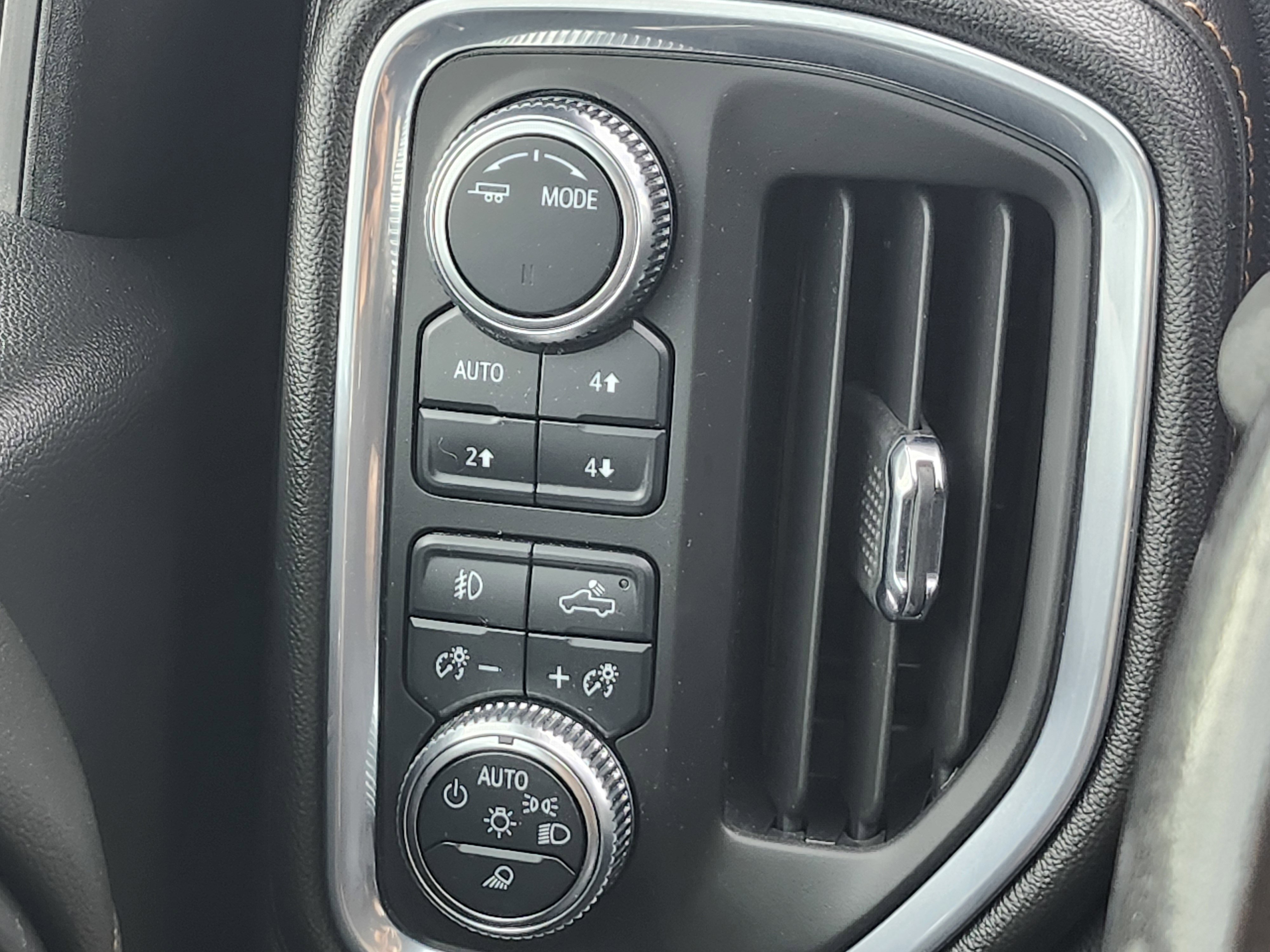 Used 2022 GMC Sierra 1500 AT4 image 40