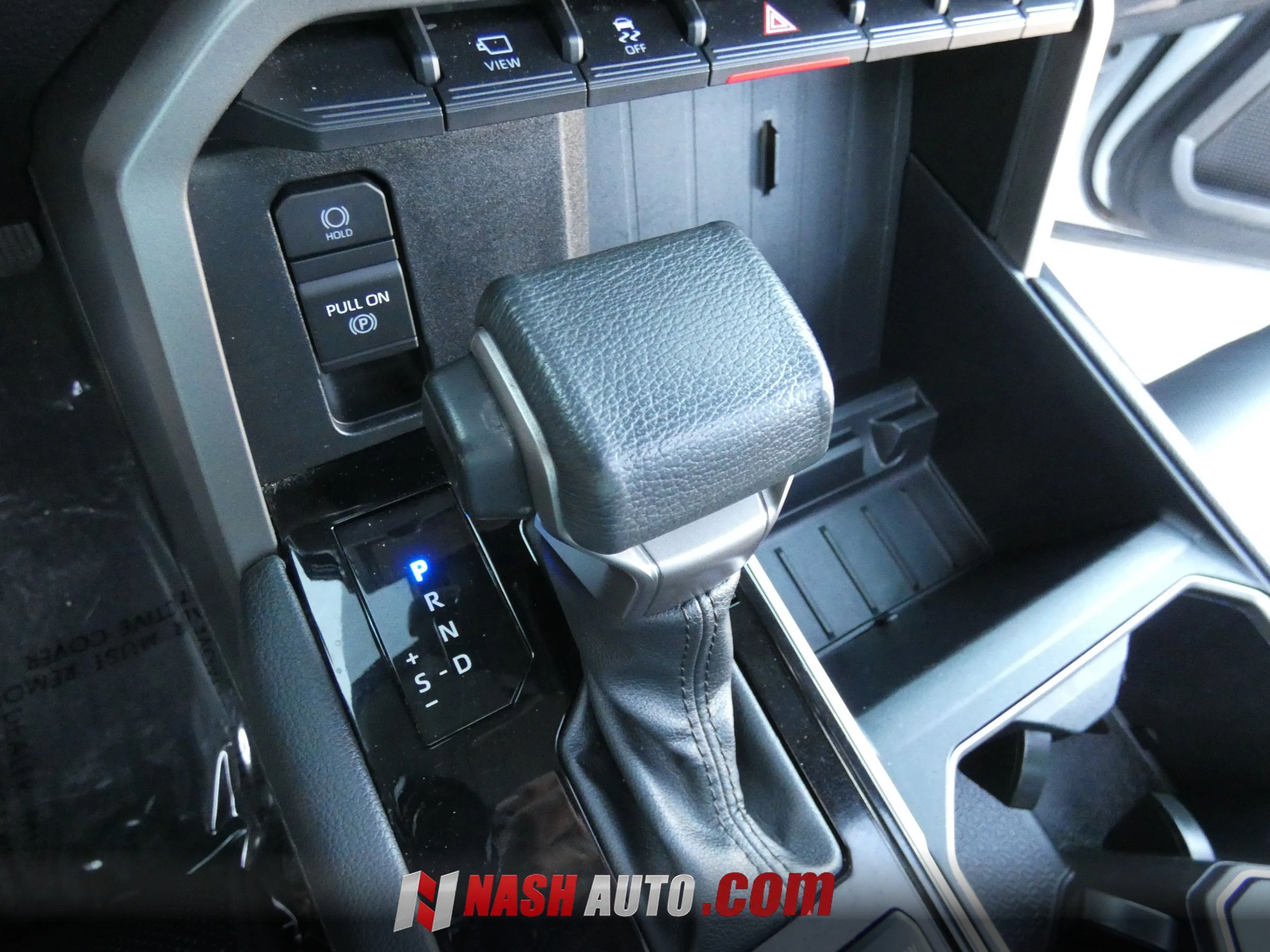 Used 2024 Toyota Tundra Limited AWD/4WD image 81
