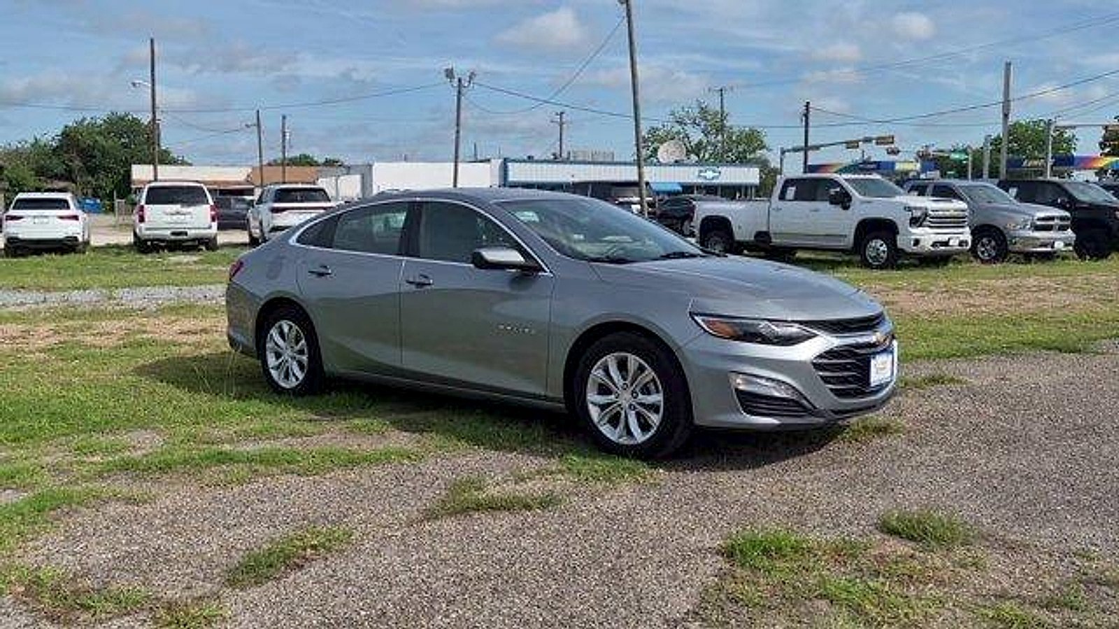 Used 2024 Chevrolet Malibu LT FWD image 2