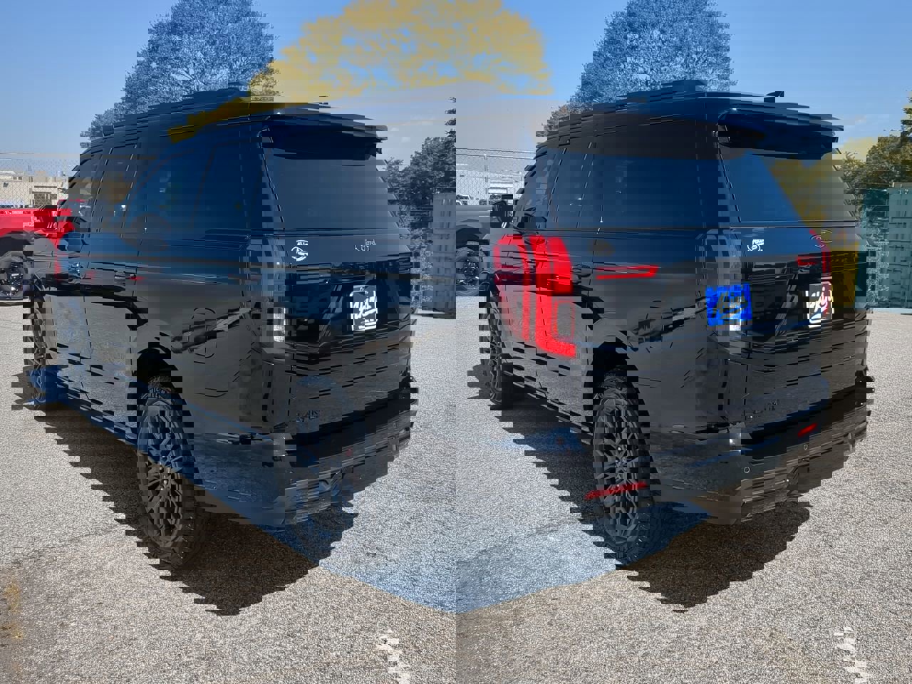 Certified 2025 Ford Expedition Max Platinum w/ Stealth Performance Package image 5