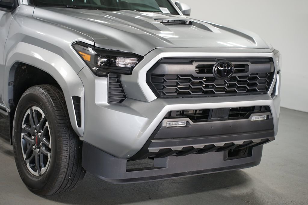 Used 2024 Toyota Tacoma TRD Sport image 4