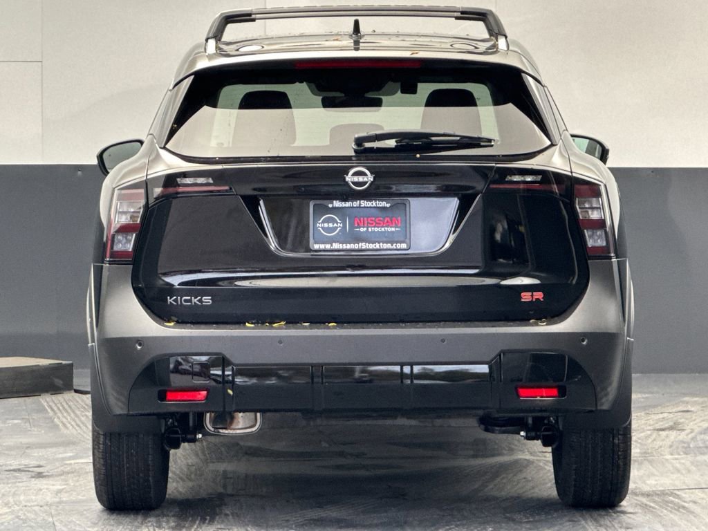 New 2026 Nissan Kicks SR w/ Illumination Package image 4
