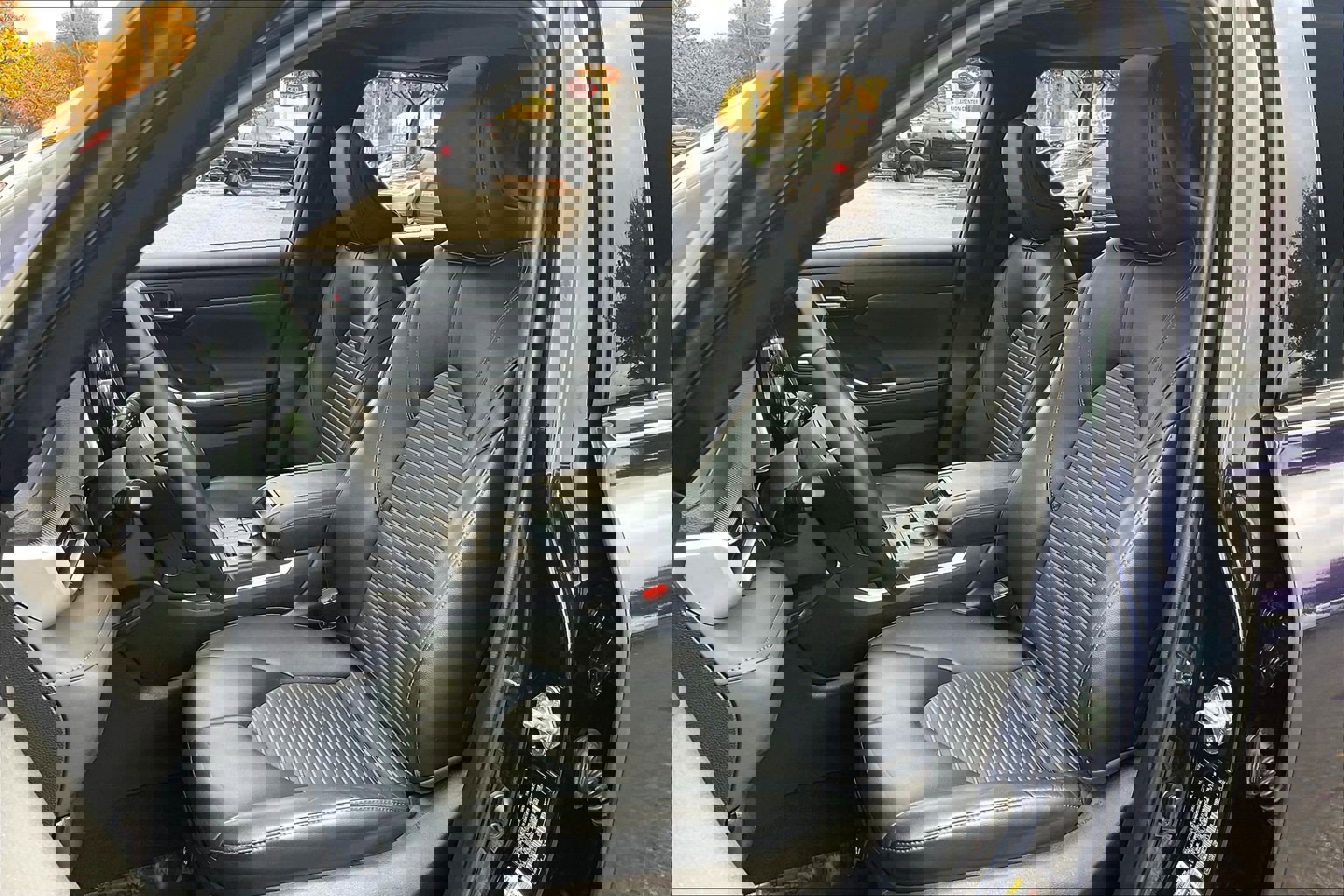 Used 2023 Toyota Highlander XSE image 30