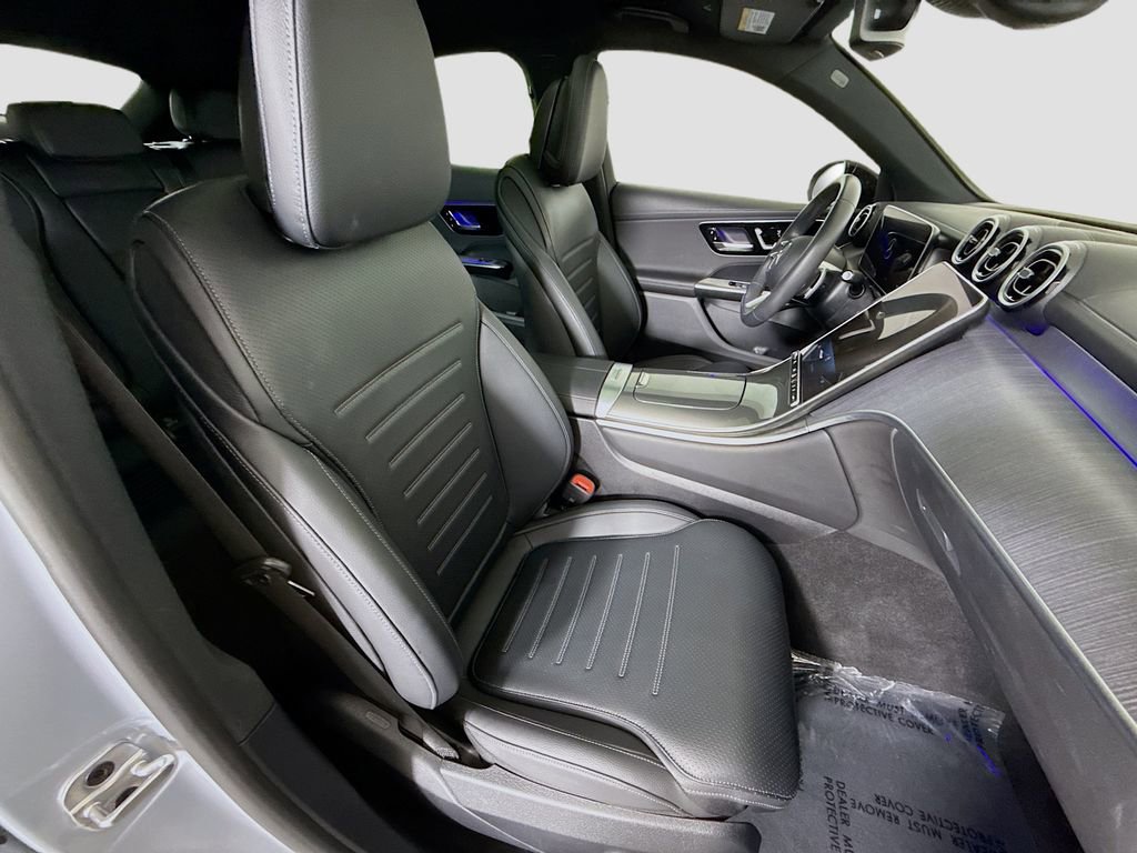 Used 2024 Mercedes-Benz GLC 300 4MATIC w/ AMG Line image 28