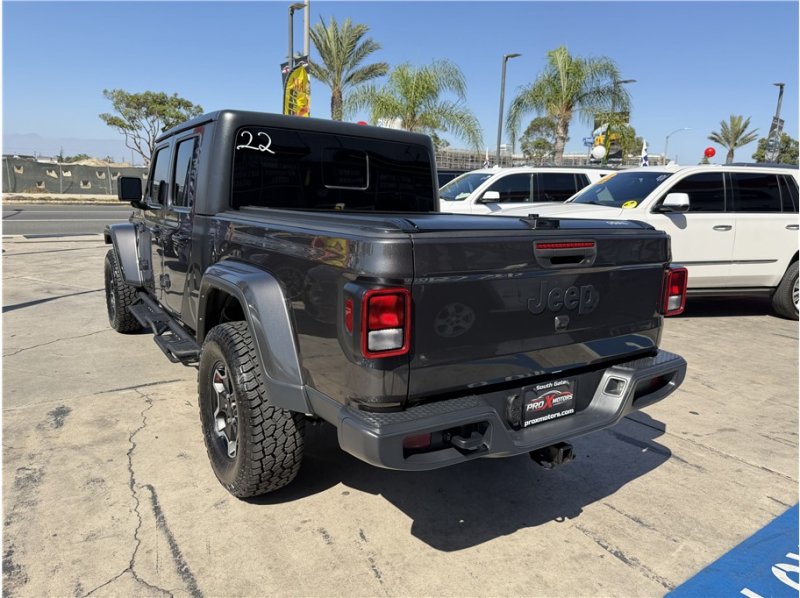 Used 2023 Jeep Gladiator Sport AWD/4WD image 48