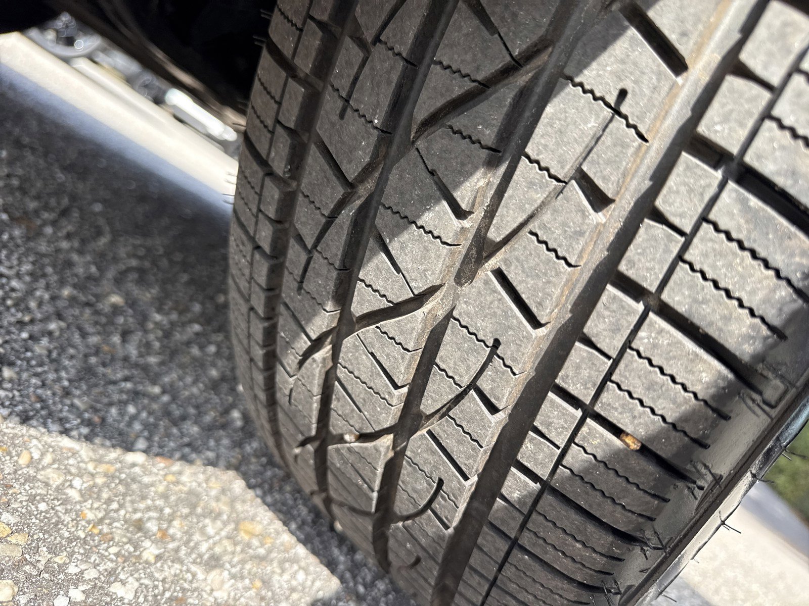 Certified 2023 Hyundai Santa Fe Limited image 9