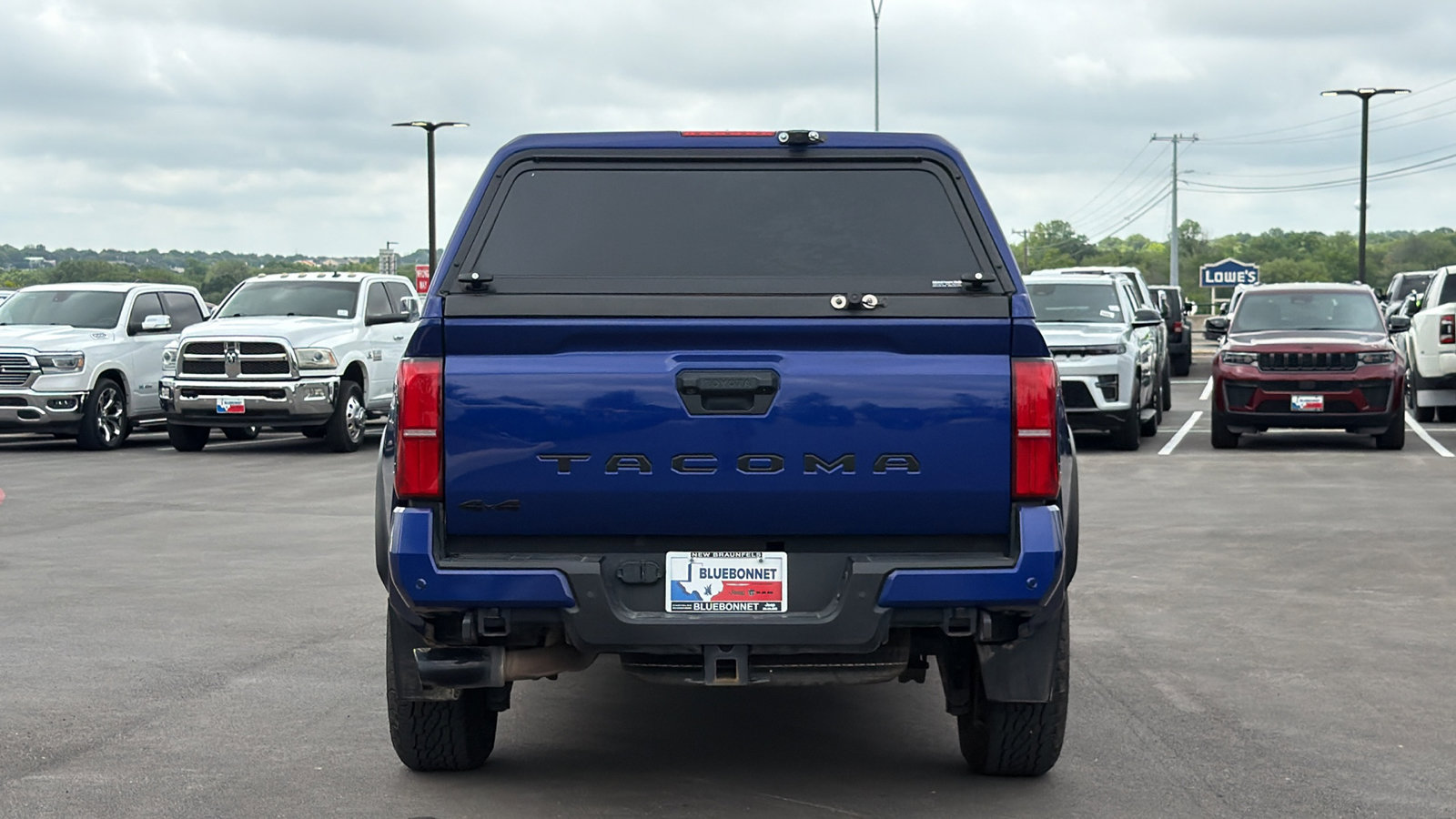 Used 2024 Toyota Tacoma TRD Off-Road w/ TRD Off Road Premium Package AWD/4WD image 6