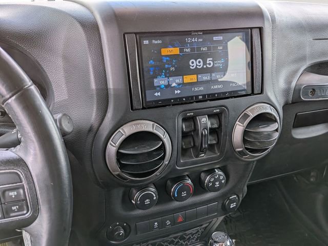 Used 2018 Jeep Wrangler Unlimited Sport S image 13