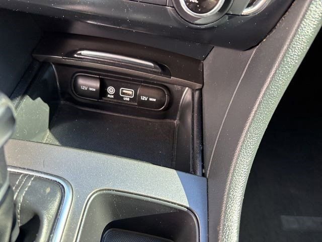 Used 2020 Kia Optima LX image 23