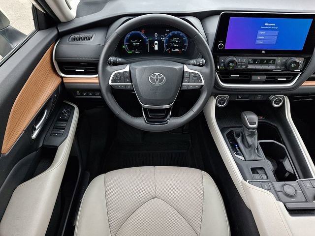 Used 2024 Toyota Grand Highlander Limited image 12