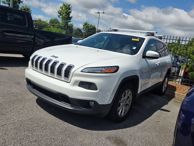 Used 2018 Jeep Cherokee Latitude FWD image 3