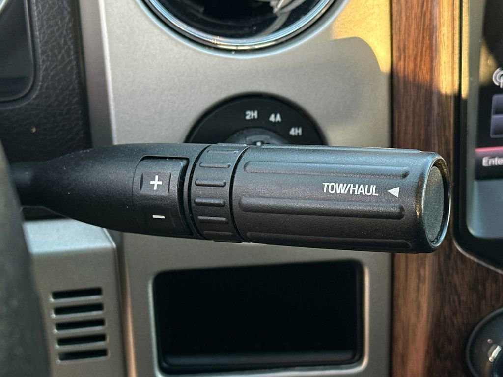 Used 2013 Ford F150 Lariat image 26