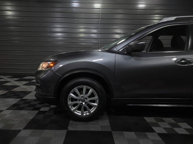 Used 2019 Nissan Rogue SV image 40