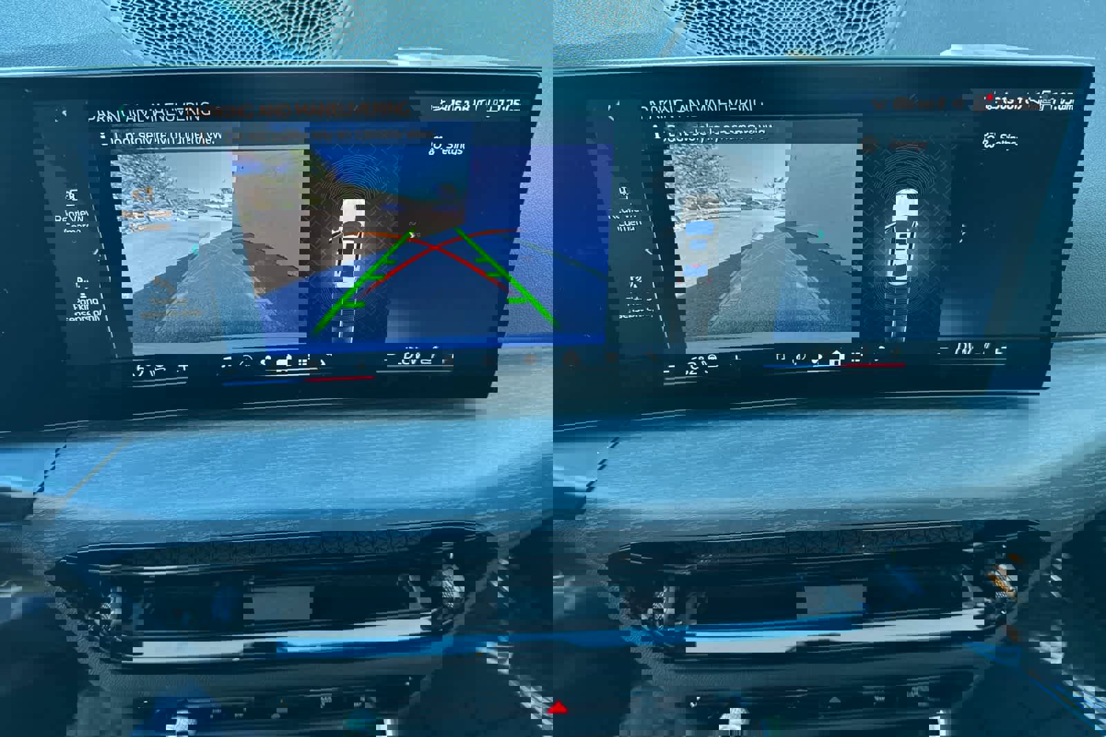 Used 2025 BMW 330i Sedan w/ M Sport Package image 22