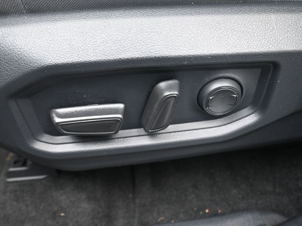 Used 2025 Toyota Tundra SR5 w/ SR5 Convenience Package image 14