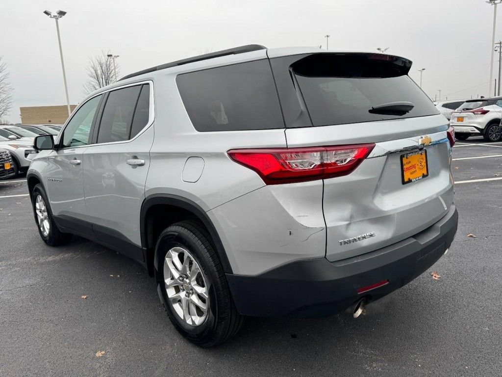Used 2019 Chevrolet Traverse LT FWD image 5