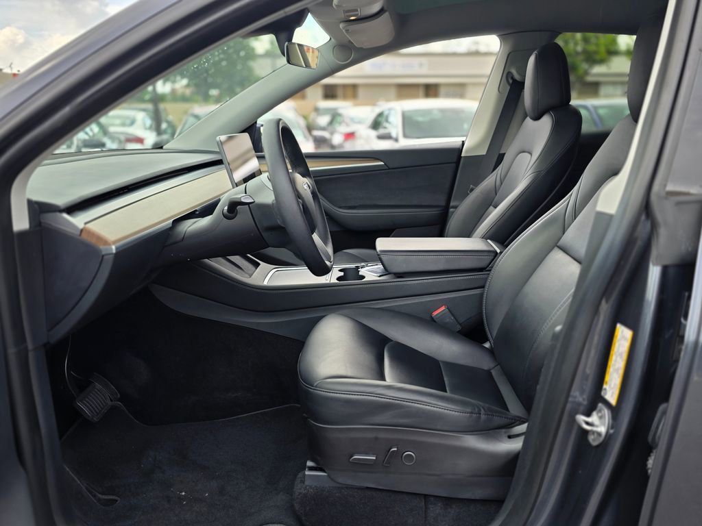 Used 2023 Tesla Model Y Long Range image 14